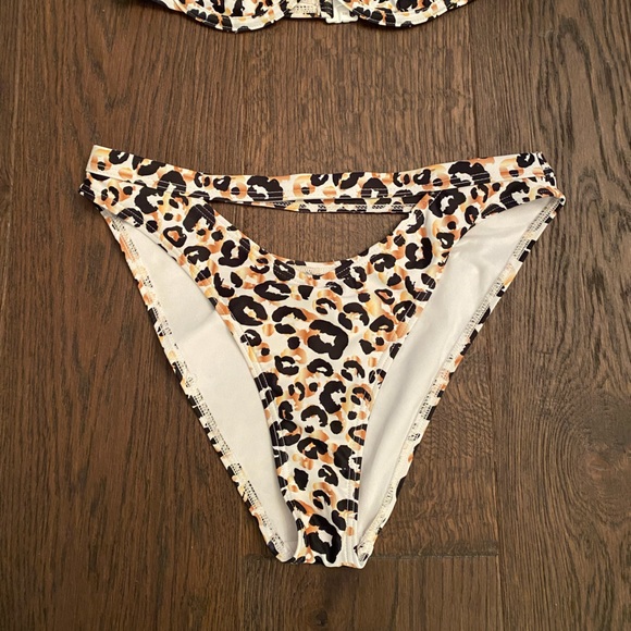 Luxe Palm cutout bikini - Picture 5 of 5